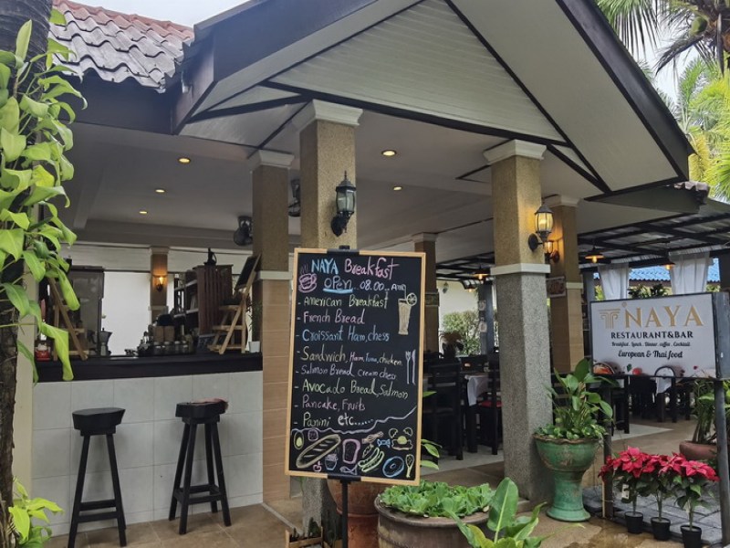 Naya Restaurant & Bar