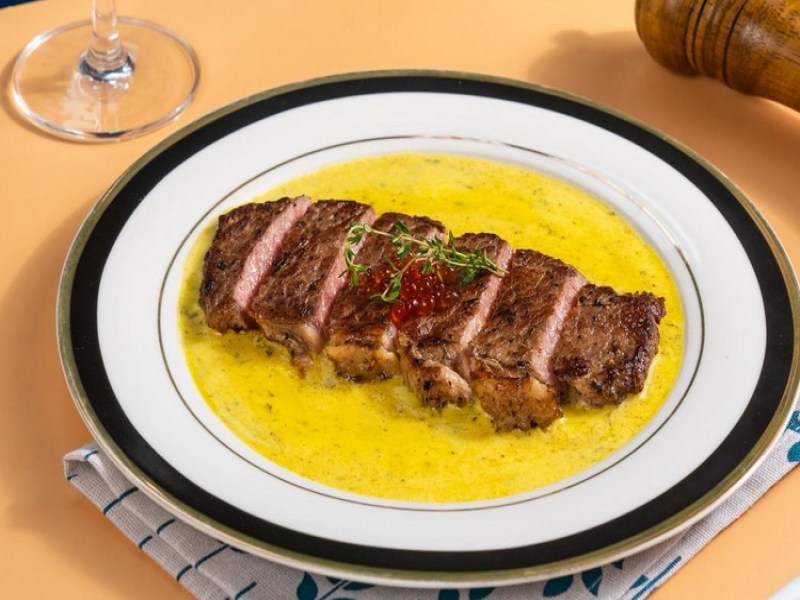 Le Paris - Phuket - Image 4