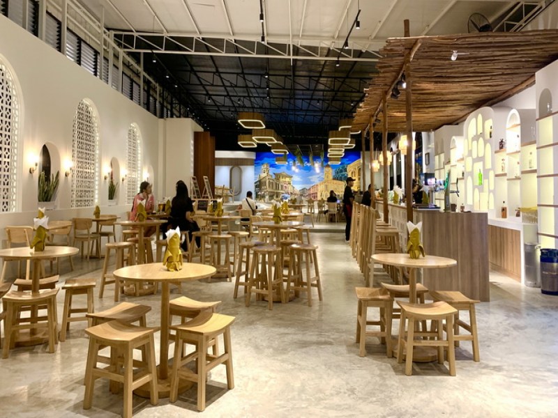 De Earn Cafe & Bar Phuket - Image 2