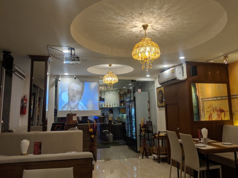 Saffron Spice Restaurant & Bar - Image 5