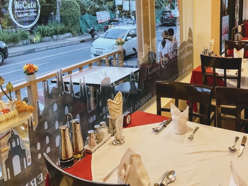 Salute Italian Restaurant Pizzeria - Image 2