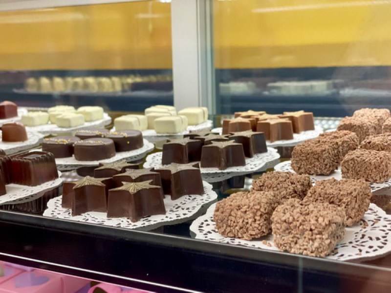 ROSA Sweets & Chocolate Phuket - Image 2