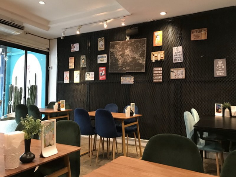 Cha-phu Restaurant - Image 5