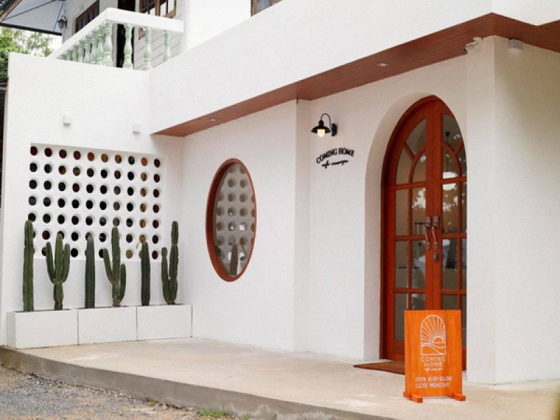 Coming Home Cafe & Seascape