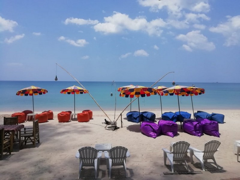 The Local Beach Bar Bangtao Beach - Image 4
