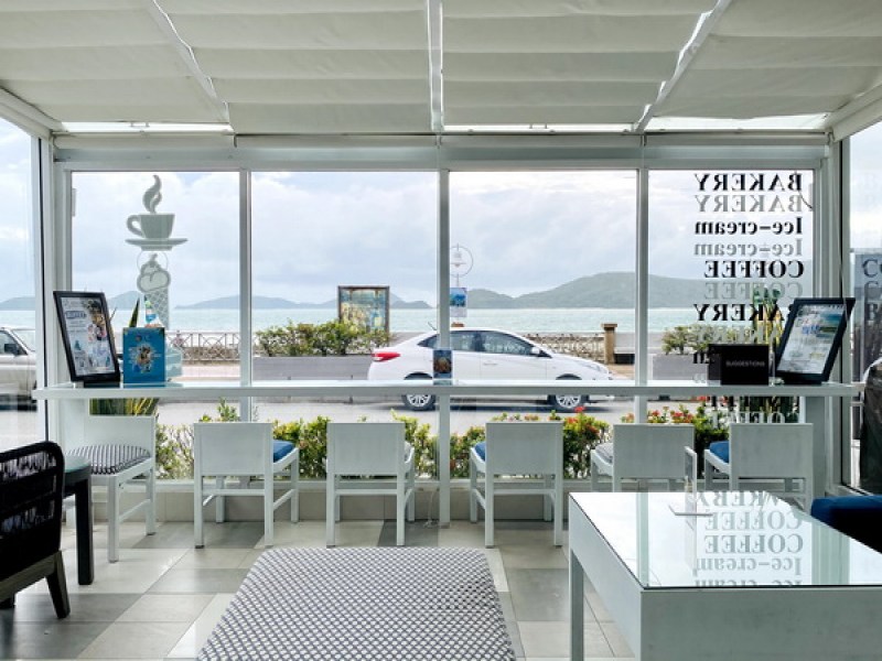 Cafe Kantary at Kantary Bay Hotel