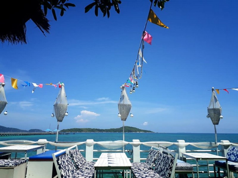 FISH BAR & Restaurant - Image 3