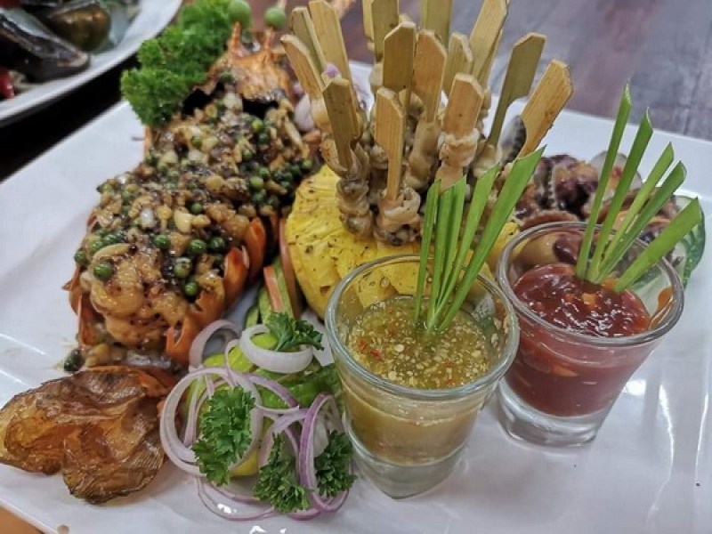 Kata on Fire Bar and Grill - Image 4