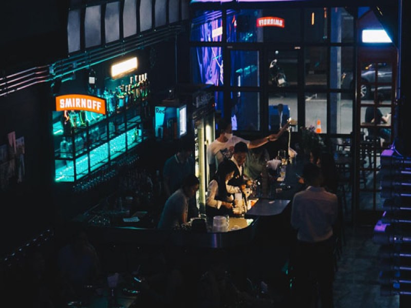 London Bar Phuket - Image 3