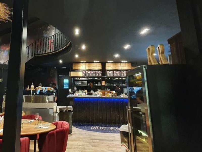 Little Roma Porto de Phuket - Image 3