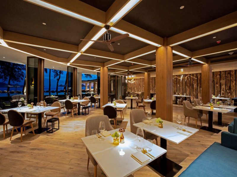 Jaras Restaurant, InterContinental Phuket Resort - Image 2