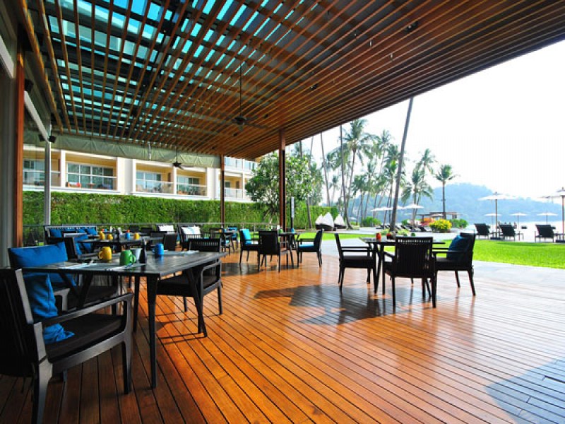 Mosaic Restaurant at Crowne Plaza Phuket Panwa - Image 5