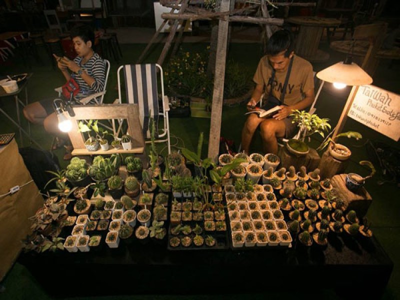 Yak Yai Market Chalong