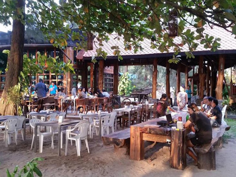 Nai Yang Park Restaurant and Boss Bar