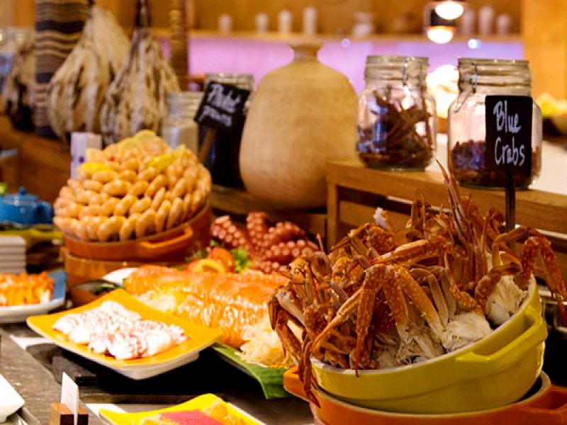 Bubbles Restaurant at Grand Mercure Patong - Image 5