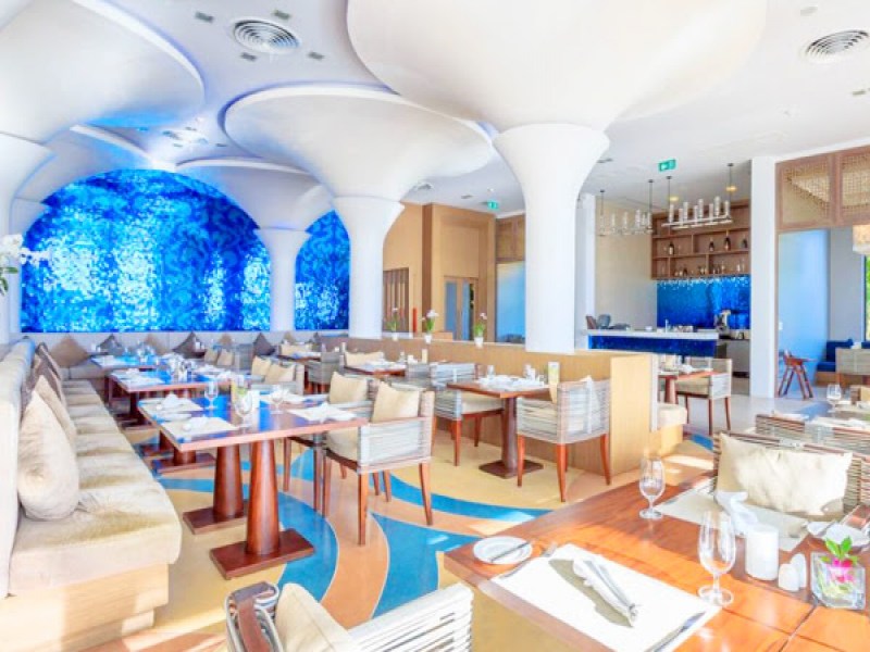 Vista Restaurant At Avista Hideaway Phuket Patong