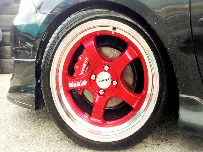 Nueng Yanyont Phuket Town - Image 3