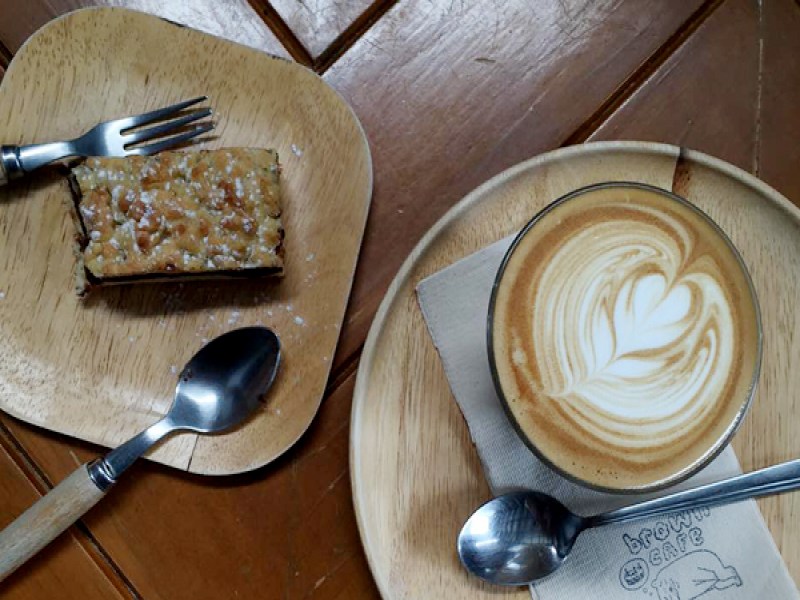 Brown Cafe Bake & Blend