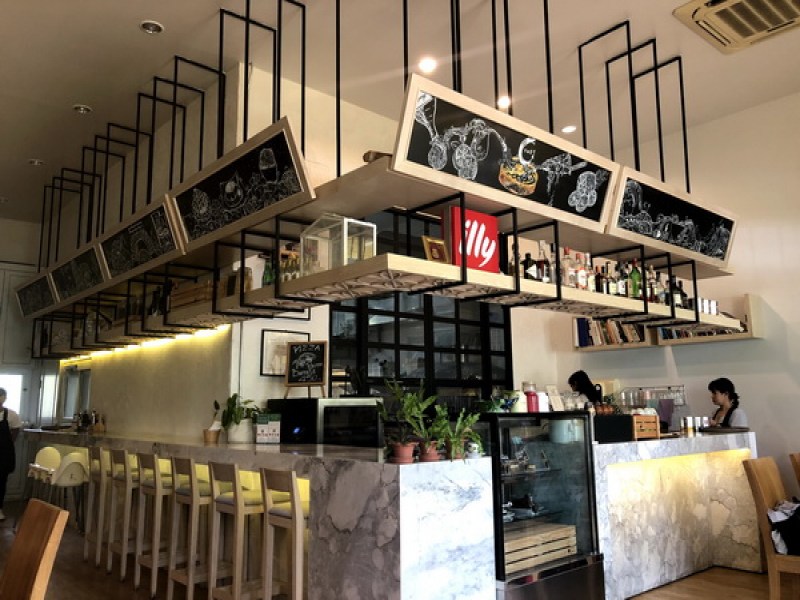 Crust Cafe & Restaurant - Image 2