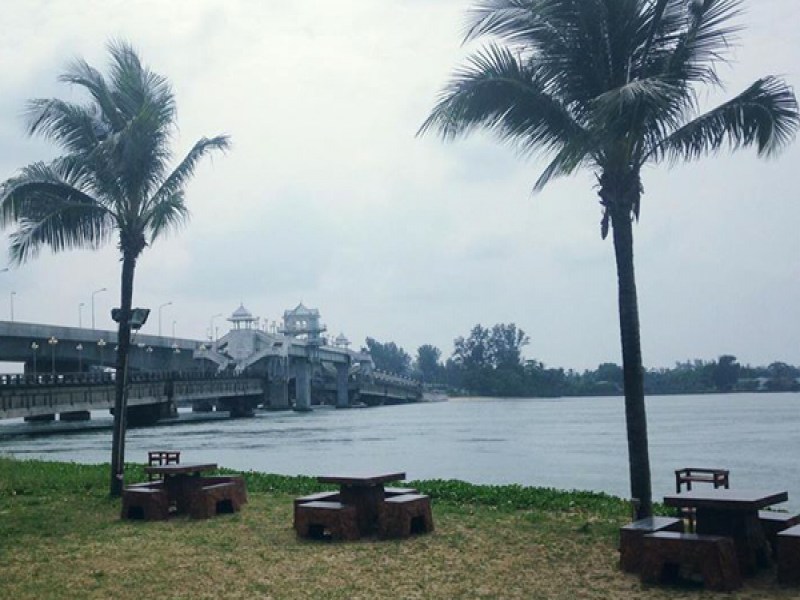 Thanoon Seafood Restaurant - Image 2