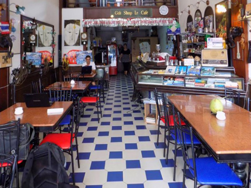 Le Cafe Restaurant - Image 5