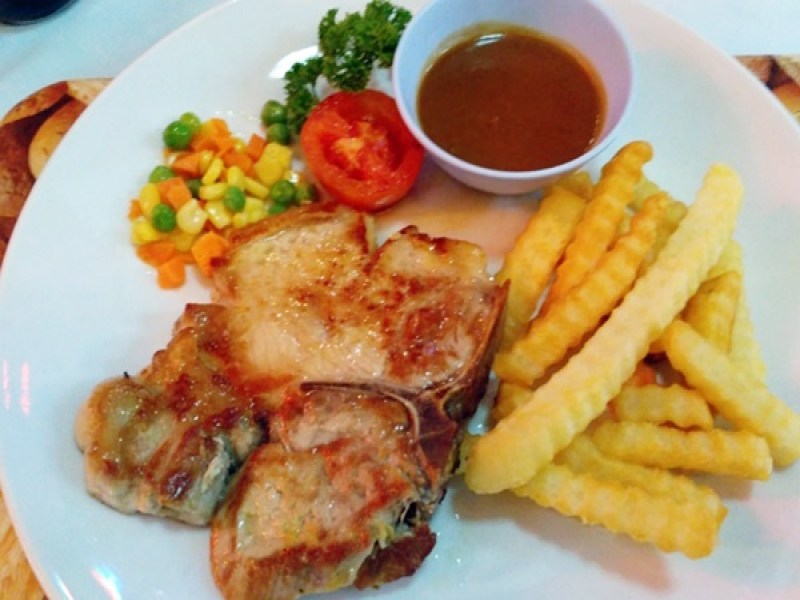 Break Point Restaurant - Image 2