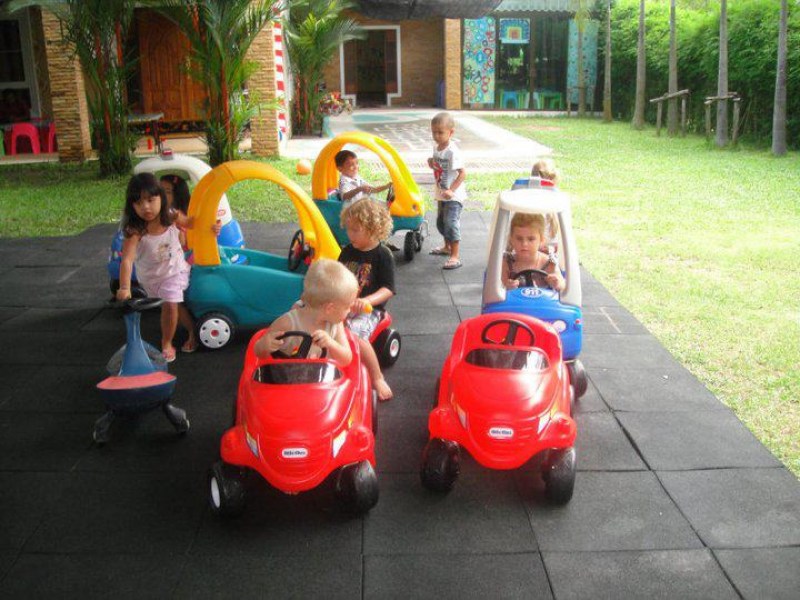 Phuket International Kindergarten & School