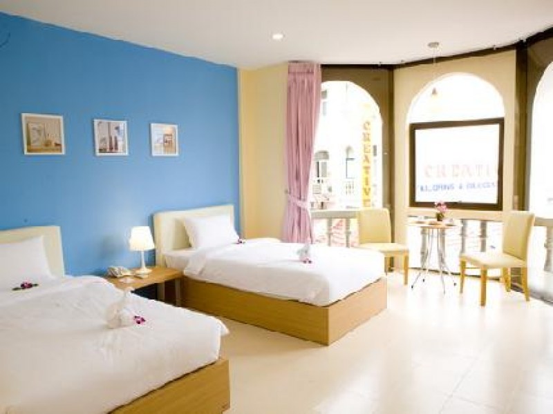 Phuket Center Apartment