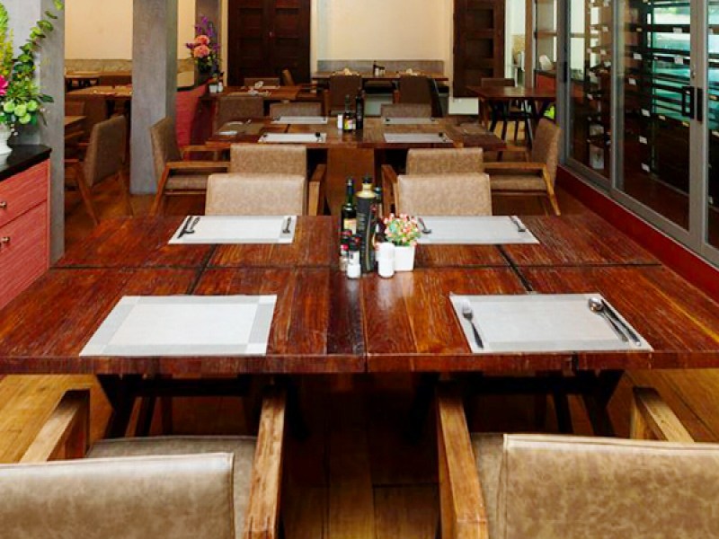 Capannina Restaurant & Bar - Image 2