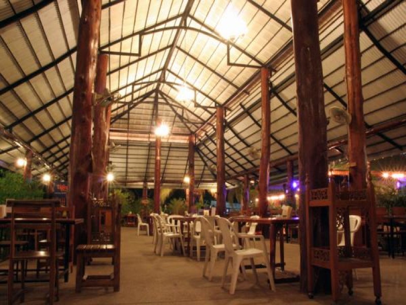 Maimorn Seafood & Karaoke - Image 2