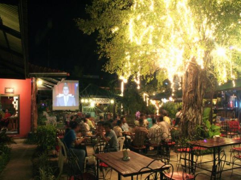 Maimorn Seafood & Karaoke - Image 3