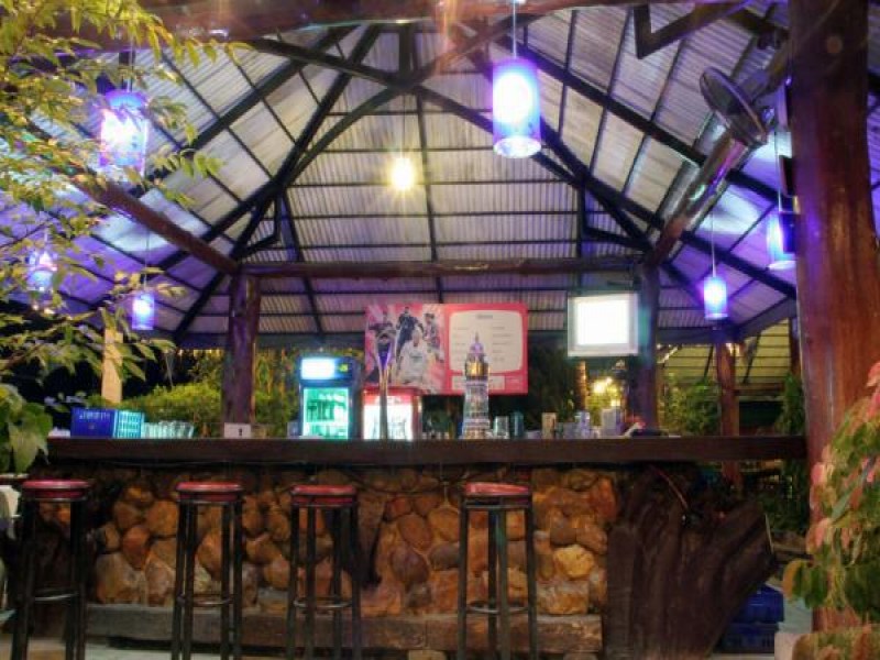 Maimorn Seafood & Karaoke - Image 4