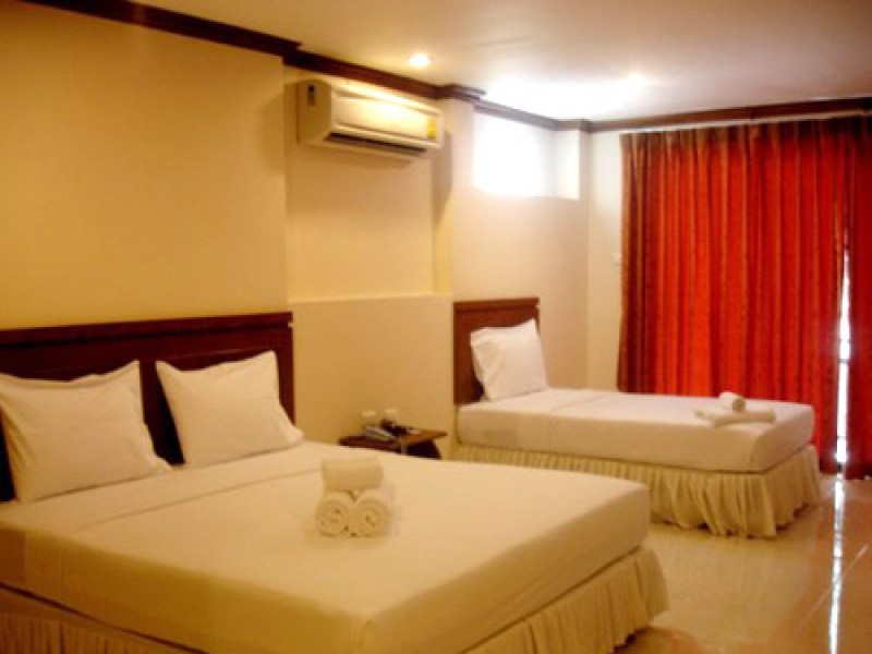 Benetti House Hotel Phuket - Image 2