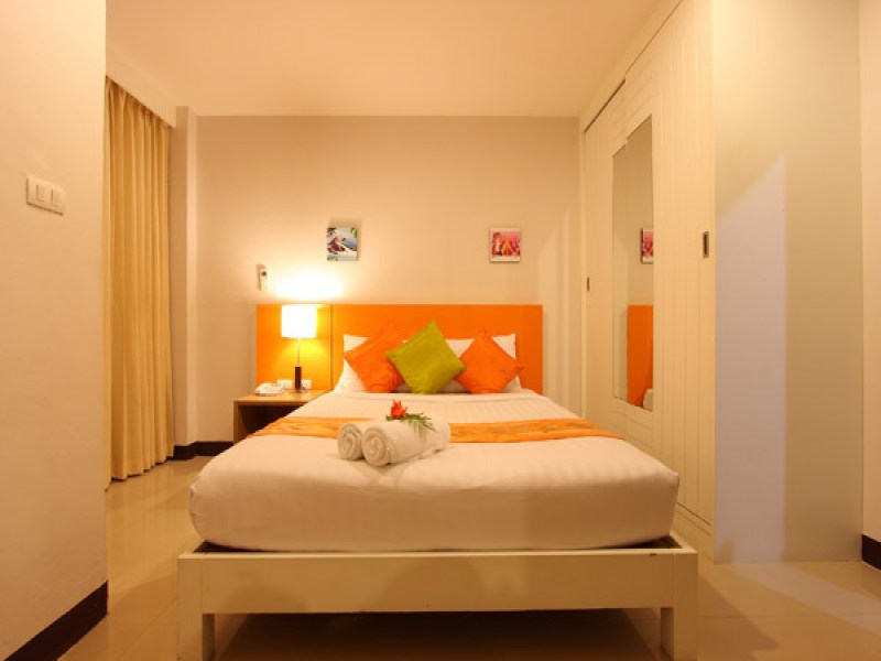 Baramee Hip Hotel - Image 2