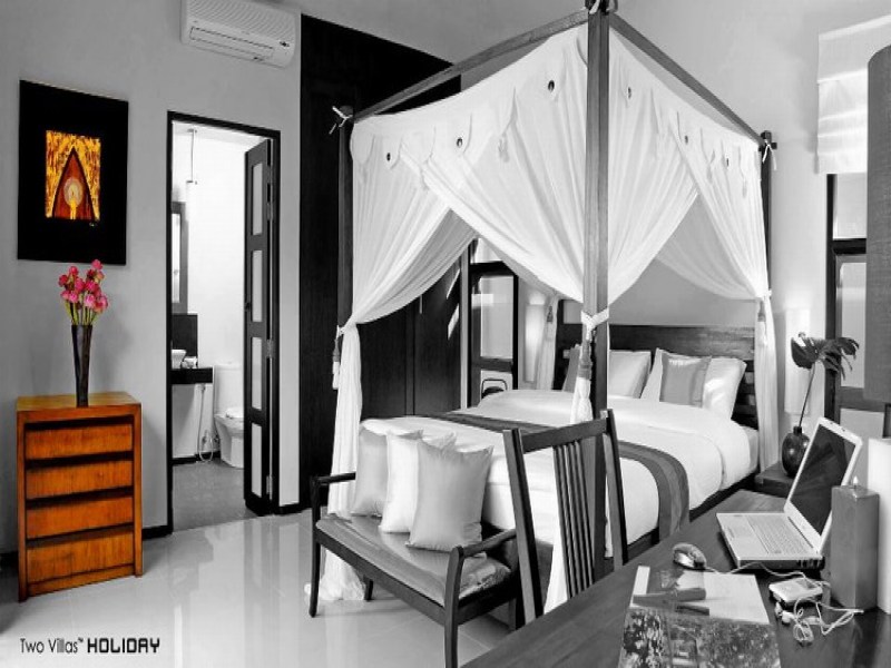 Two Villas Holiday Oriental Style at Layan Beach Phuket - Image 3