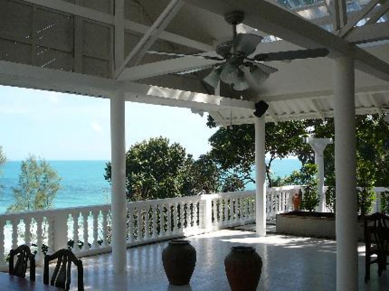 Karon Cliff Contemporary Boutique Bungalows - Image 4