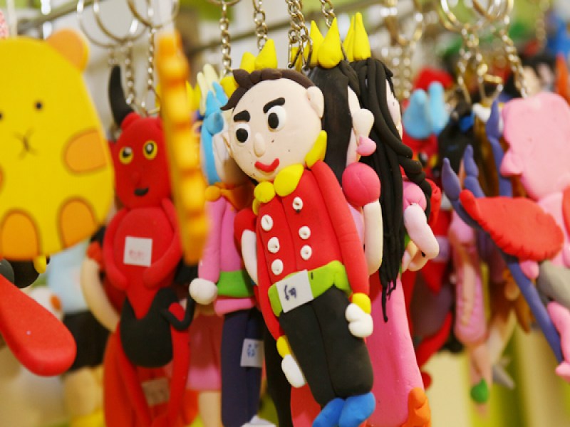 Hands-on Art Studio - Image 3