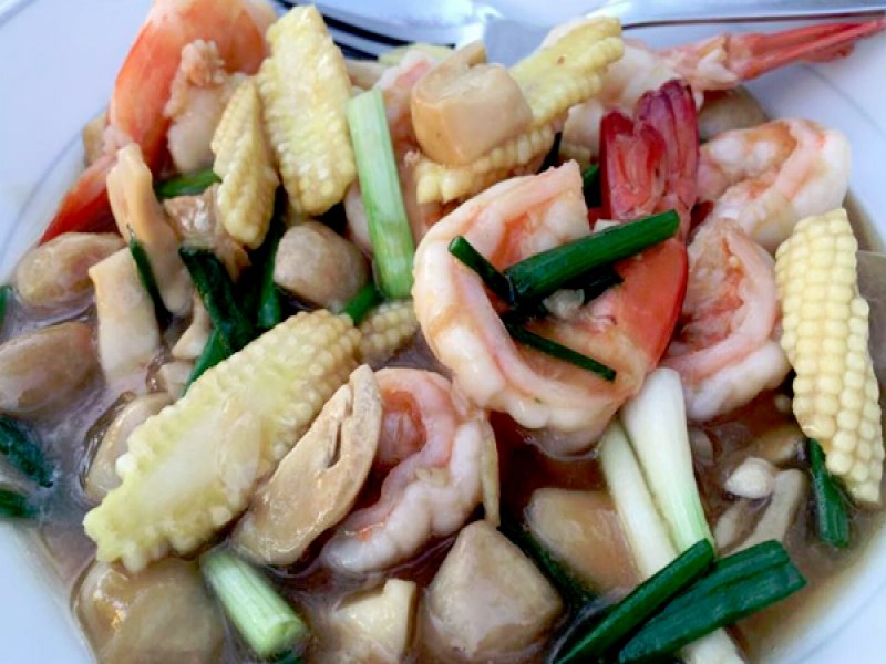 Sabai Beach Restaurant - Image 3