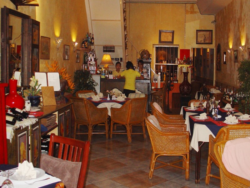 Dibuk Restaurant - Image 3