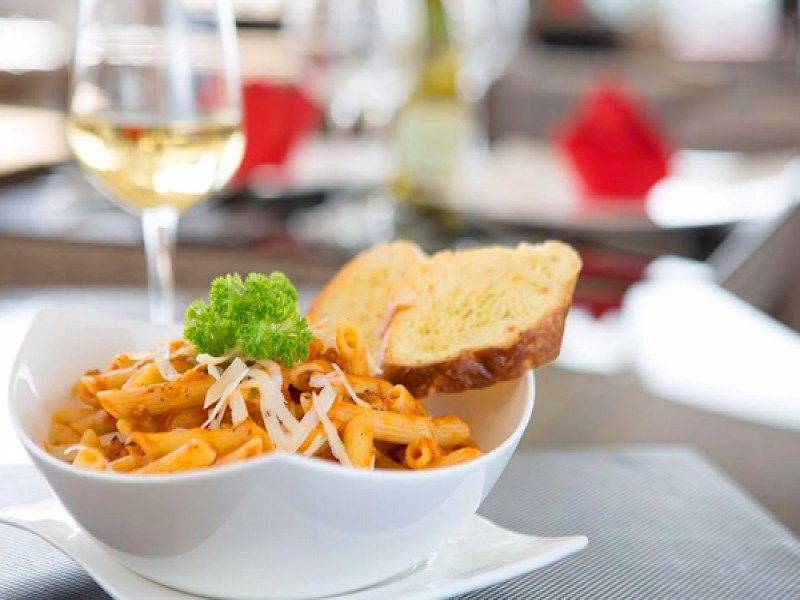 Climax Restaurant - Image 4